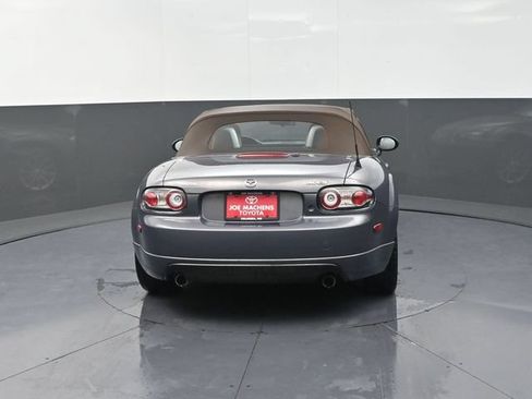 Used 2006 MAZDA MX-5 Miata Grand Touring w/ Premium Pkg RWD image 7