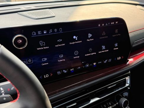 New 2026 Chevrolet Traverse RS w/ LPO, Floor Liner Package image 19