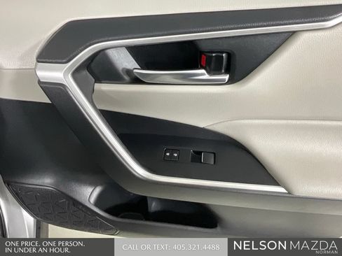 Used 2020 Toyota RAV4 XLE Premium FWD image 21