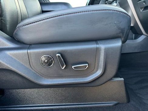 Certified 2022 Ford F450 Platinum w/ FX4 Off-Road Package image 30