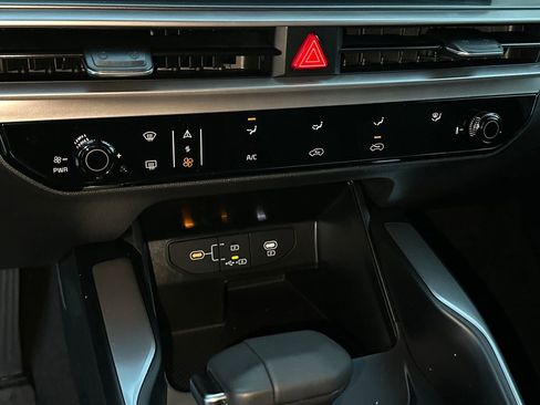 New 2026 Kia Sorento LX image 23