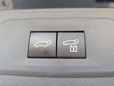 Certified 2025 Lexus TX 500h AWD w/ Technology Package image 16
