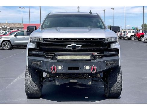 Used 2019 Chevrolet Silverado 1500 LT Trail Boss AWD/4WD image 3