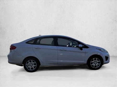 Used 2013 Ford Fiesta S image 4