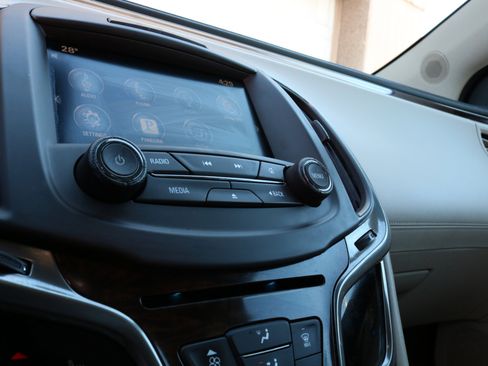 Used 2014 Buick LaCrosse Leather image 29