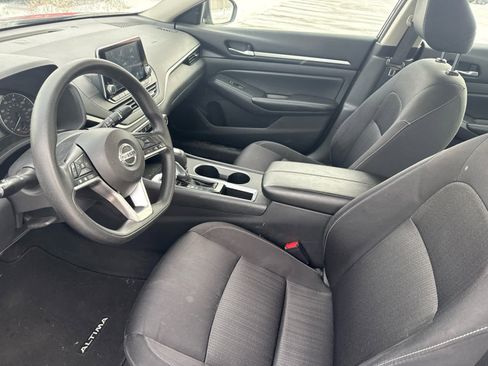 Used 2022 Nissan Altima 2.5 SV image 9