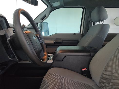 Used 2015 Ford F250 XLT w/ XLT Value Package AWD/4WD image 17