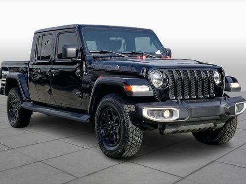 Certified 2022 Jeep Gladiator Sport image 3