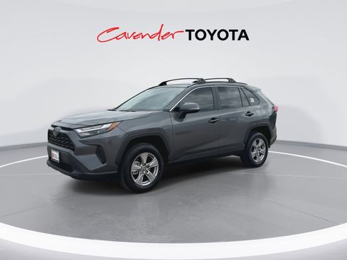 Used 2025 Toyota RAV4 XLE FWD image 4