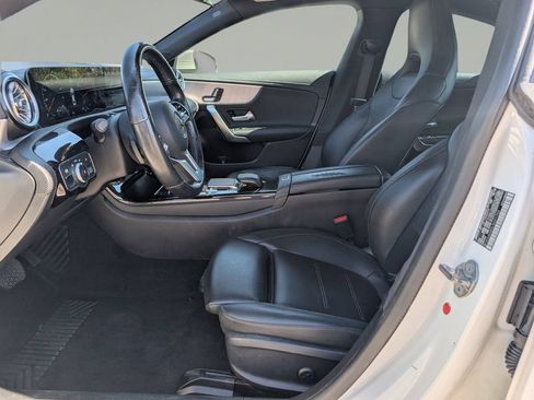 Used 2020 Mercedes-Benz CLA 250 w/ Premium Package image 18