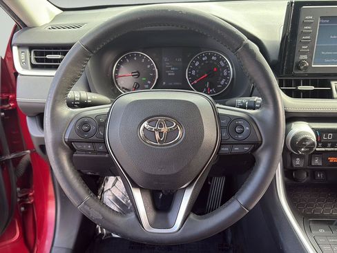 Used 2019 Toyota RAV4 XLE Premium w/ Cold Weather Package AWD/4WD image 28
