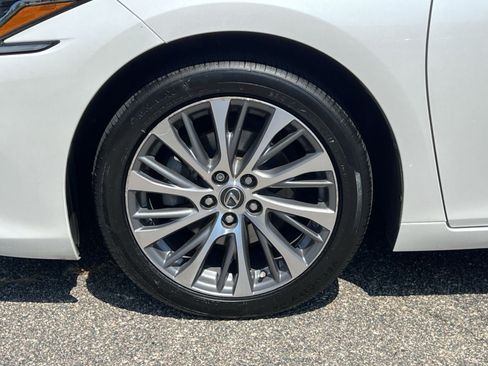 Used 2021 Lexus ES 250 w/ Premium Package AWD/4WD image 9