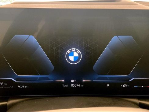 Certified 2025 BMW 330i xDrive Sedan w/ Premium Package AWD/4WD image 20