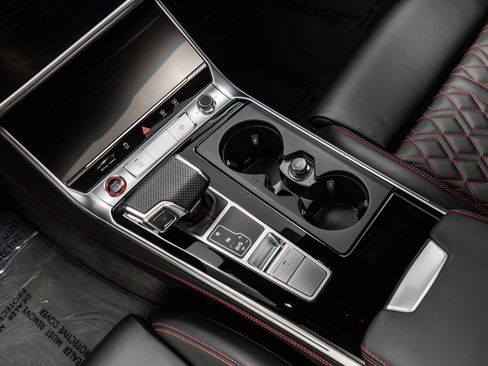 Used 2025 Audi S6 Premium Plus w/ Premium Plus Package image 29