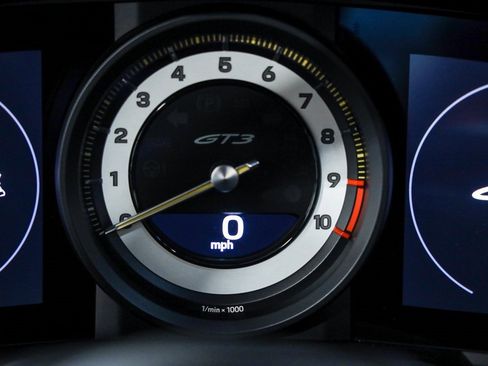 Used 2022 Porsche 911 GT3 image 41