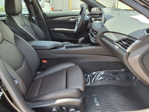 Certified 2026 Cadillac CT5 V AWD/4WD image 9