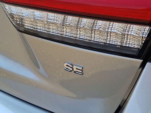 Used 2024 Mitsubishi Outlander Sport SE image 17