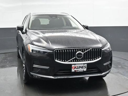 Used 2023 Volvo XC60 B5 Plus image 6