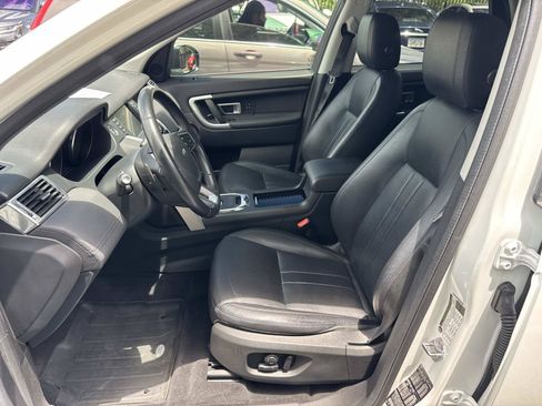 Used 2019 Land Rover Discovery Sport HSE AWD/4WD image 22