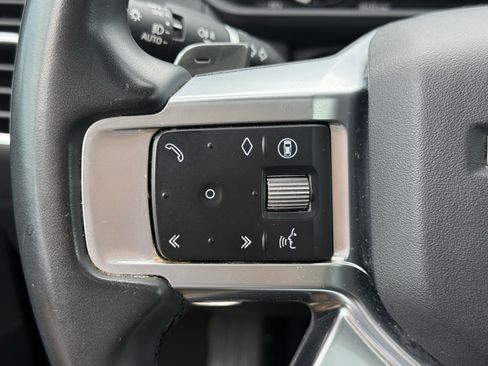 Used 2024 Land Rover Discovery S AWD/4WD image 16