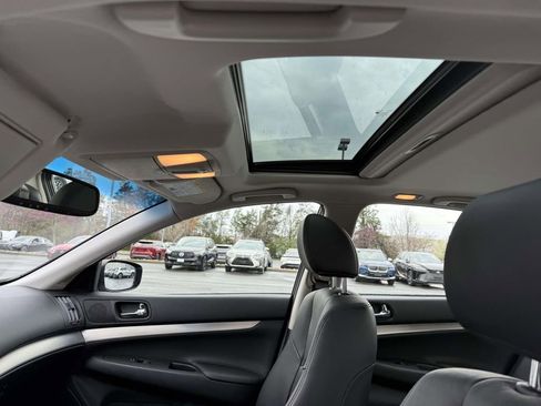 Used 2015 INFINITI Q40 AWD w/ Navigation Package image 20