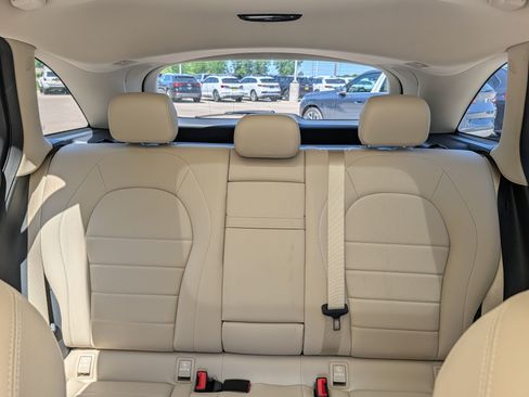 Used 2017 Mercedes-Benz GLC 300 4MATIC image 13