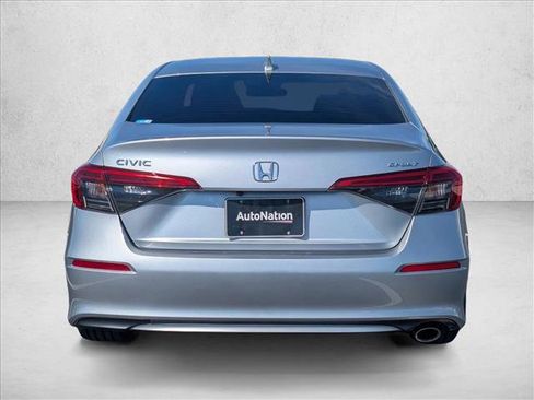 Used 2023 Honda Civic Sport image 7