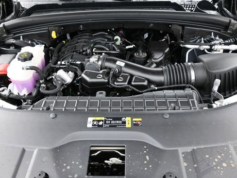 New 2025 Jeep Grand Cherokee L Limited w/ Black Appearance Package image 11