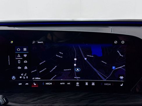 Used 2025 Audi Q5 Premium w/ Convenience Package image 16