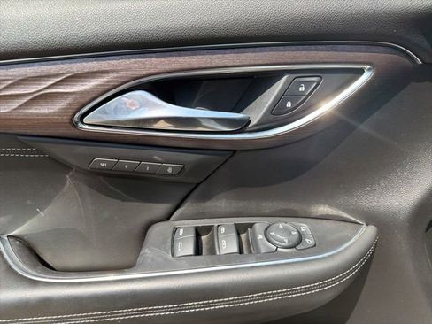 Used 2023 Buick Envision Avenir AWD/4WD image 12