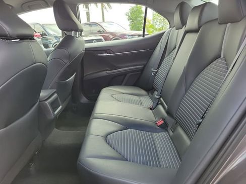 Used 2023 Toyota Camry SE FWD image 11