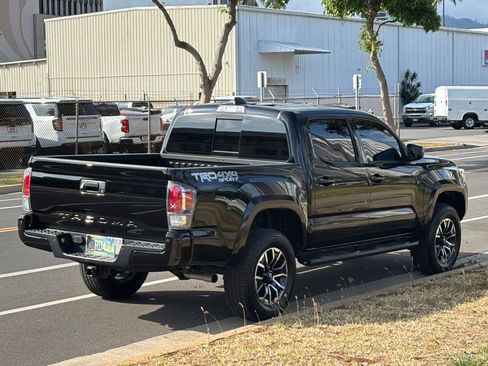 Used 2023 Toyota Tacoma TRD Sport AWD/4WD image 5