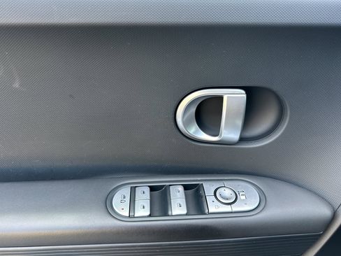 Used 2024 Hyundai Ioniq 5 SEL image 11