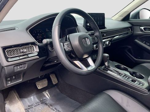 Used 2024 Honda Civic Touring image 9