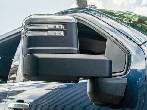 Used 2022 Chevrolet Silverado 3500 High Country image 12