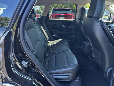 Certified 2024 Lincoln Corsair AWD w/ Equipment Group 101A image 37