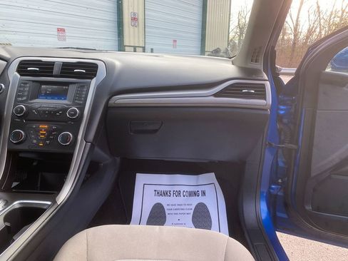 Used 2017 Ford Fusion S image 28