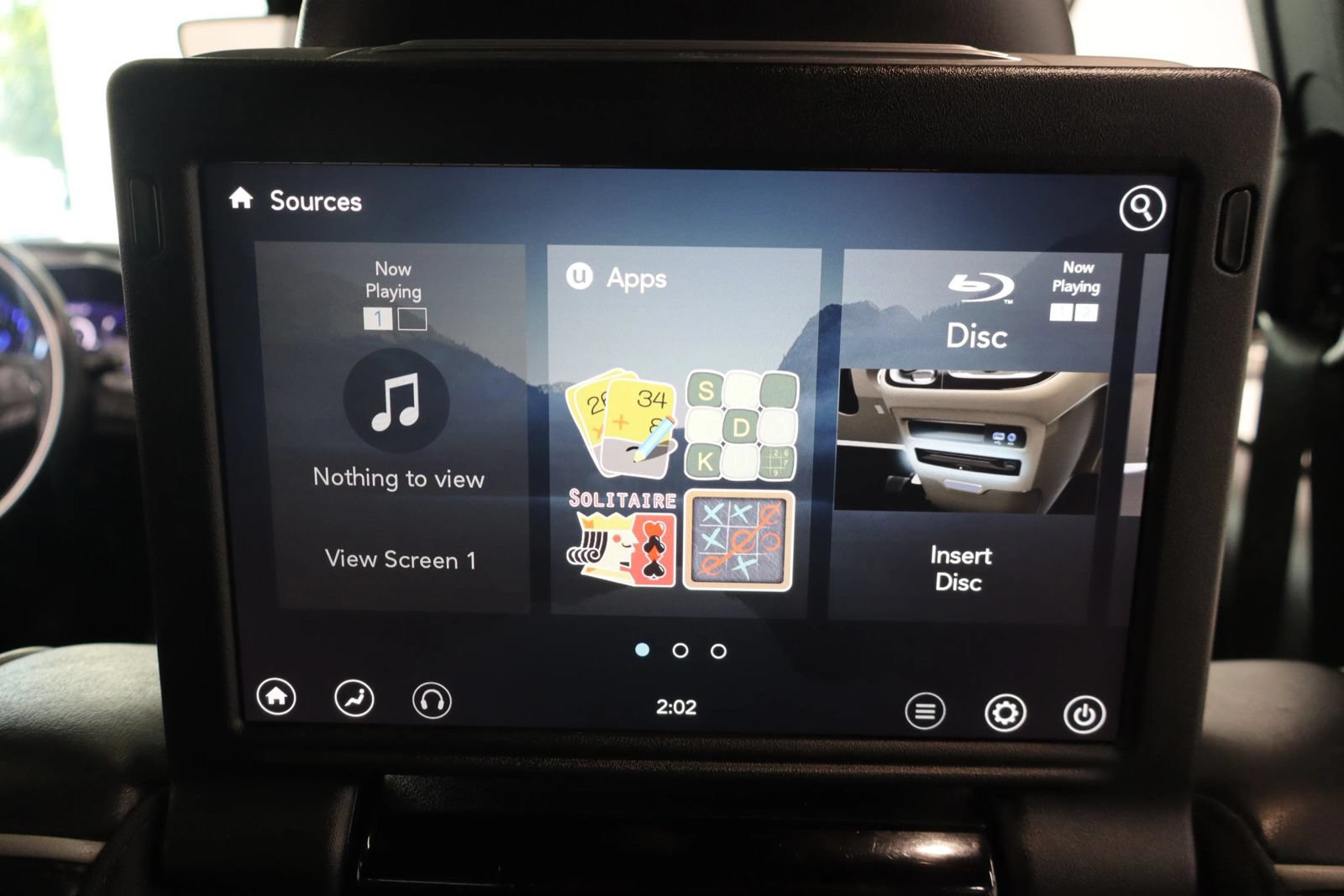 Used 2018 Chrysler Pacifica Limited w/ S Appearance Package FWD image 38