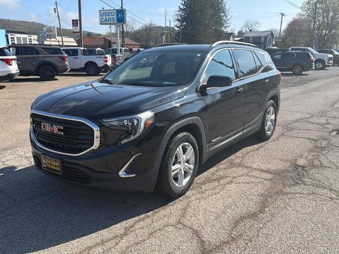 Used 2018 GMC Terrain SLE w/ Driver Convenience Package image 1