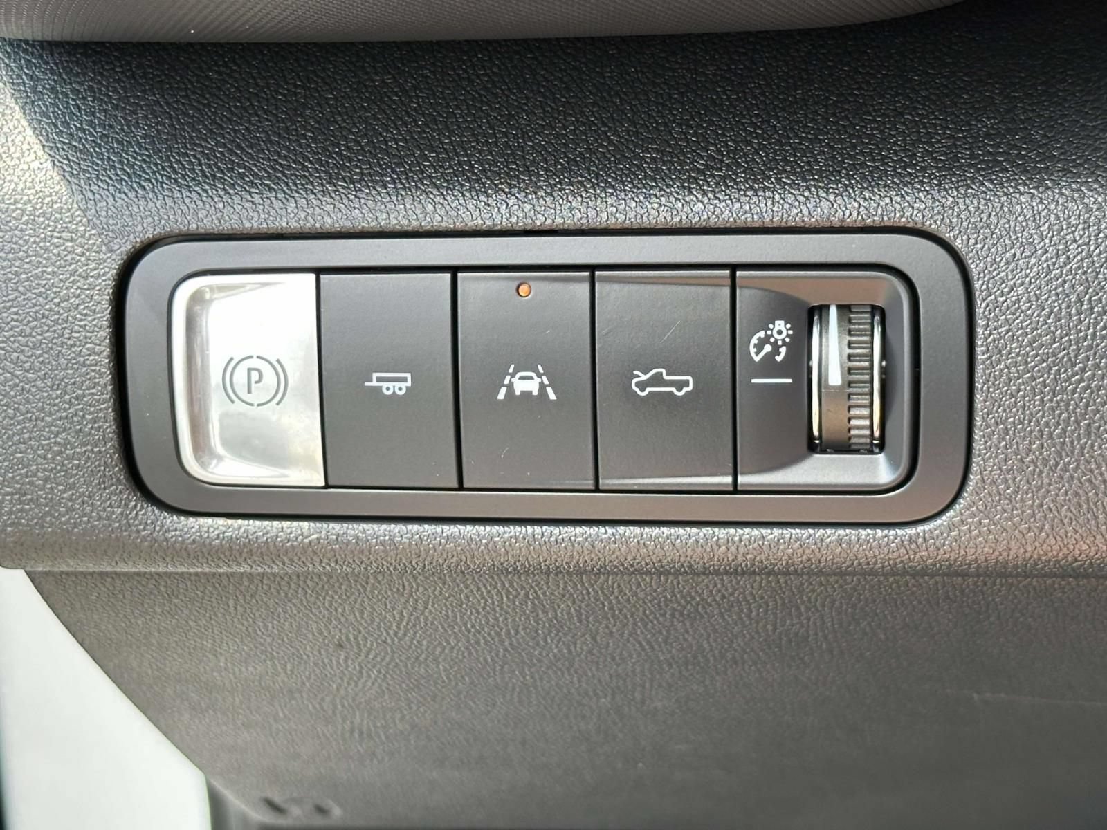 Used 2025 Chevrolet Silverado EV W/T AWD/4WD image 15