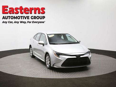 Used 2024 Toyota Corolla LE image 49