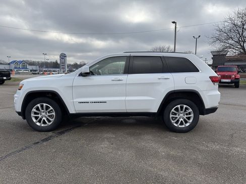 Used 2022 Jeep Grand Cherokee Laredo X image 2