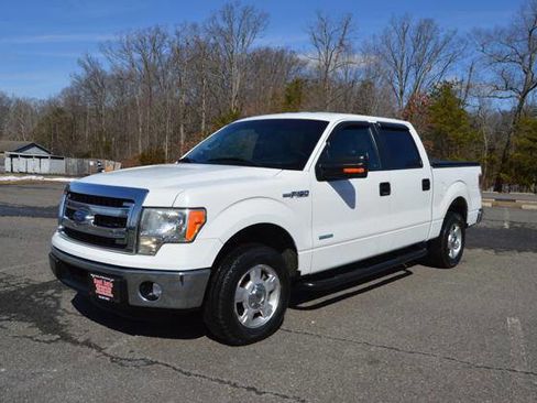 Used 2013 Ford F150 XLT w/ Mid Equipment Group RWD image 53