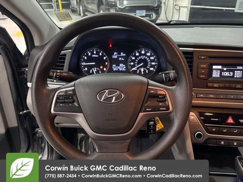 Used 2017 Hyundai Elantra SE image 13