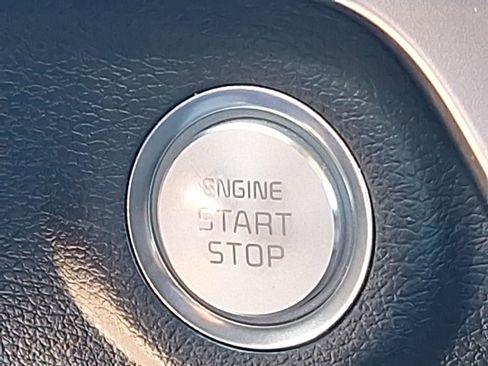 Used 2025 Kia Telluride S image 35