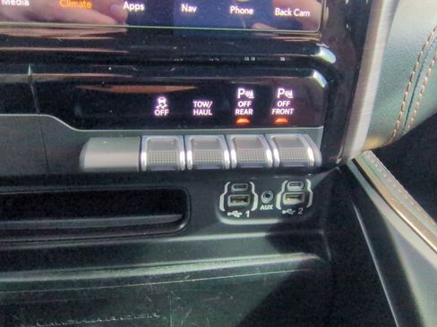 Used 2020 RAM 1500 Limited image 11