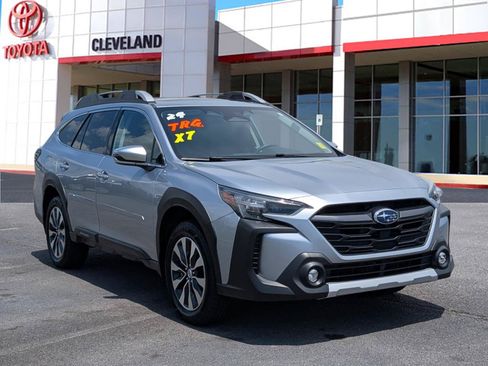 Used 2024 Subaru Outback Touring XT AWD/4WD image 2