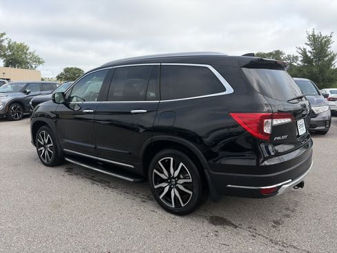 Used 2021 Honda Pilot Touring image 9