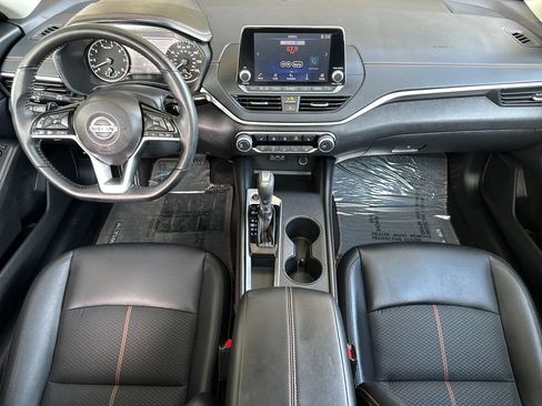 Used 2020 Nissan Altima 2.5 SR w/ Premium Package FWD image 12