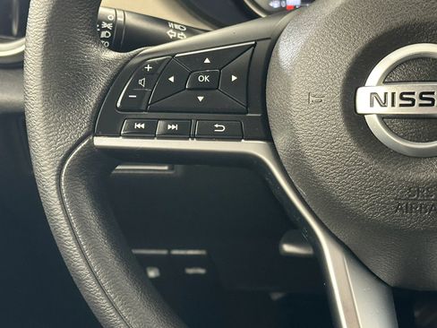 Used 2020 Nissan Versa SV image 21